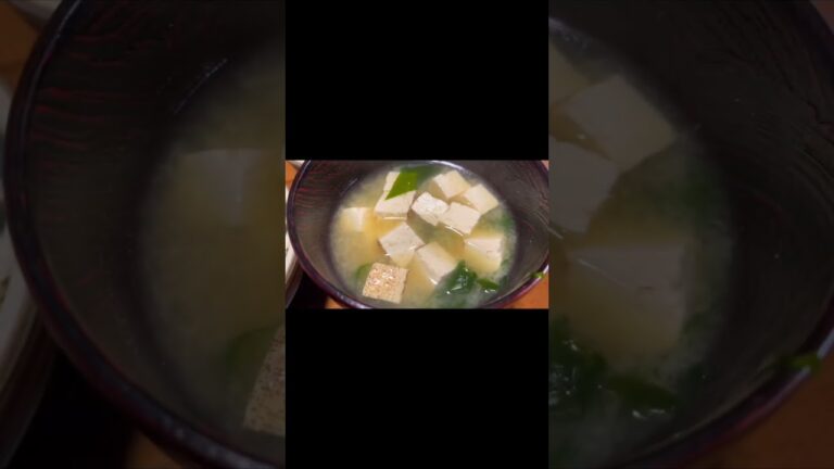 【おやつ】ちりめん丼、豆腐とわかめの味噌汁、りんご🍎＃Shorts