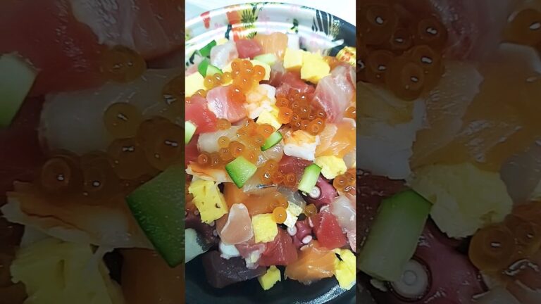 【宝石箱】豊洲のばらちらし寿司 #shorts #yummy #美味しい #lunch #豊洲