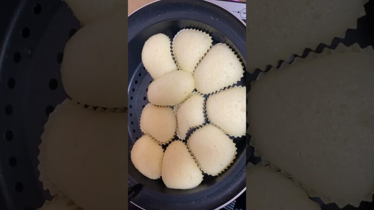簡単朝ごはんは蒸しパン／ちぎりパンみたいになってしまったけど蒸しパンです