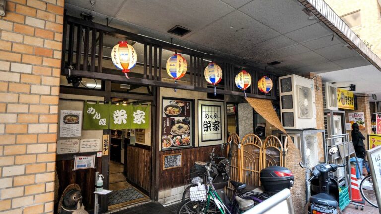 止まらないかつ丼ラッシュ！サラリーマンとOLが殺到する爆裂ランチタイム営業。広島岡山のうどん屋３選。