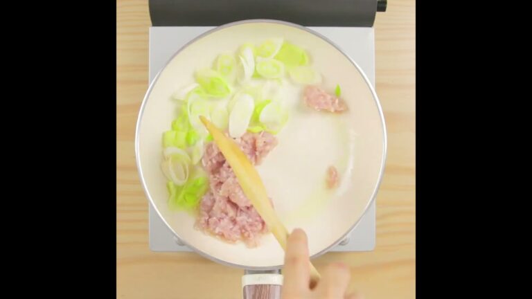 ホワイトソース不要で簡単 ほっくり かぼちゃのそぼろグラタン #cooking #簡単レシピ #おもてなし