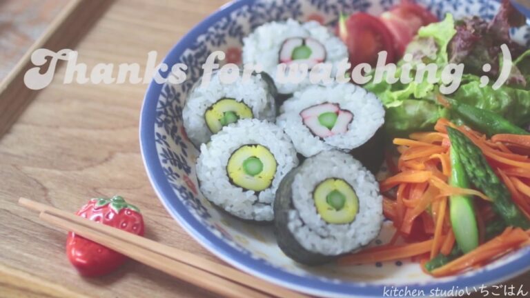 【運動会のお弁当に♥】サラダスティックでつくるお花巻き寿司の作り方】