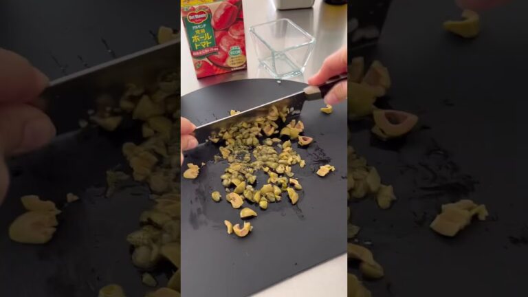 【失敗しないおうちパスタ】冷凍シーフードで作る簡単トマトソースパスタ