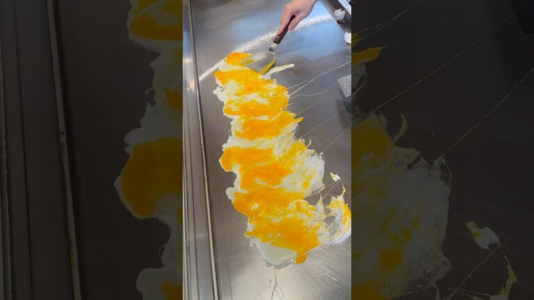 卵10個使って作る豚角煮を大量に挟んだとんぺい焼き🍳 #japanesefood