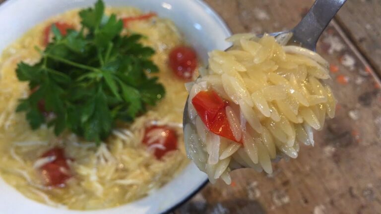 不思議なお米の形のパスタ「リゾーニ」でお洒落で簡単！時短なトマトとシラスのリゾットの作り方　How to make Tomato and Silas of risotto