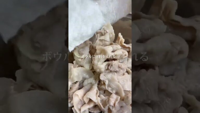 料理研究家の僕が作る【冷しゃぶとレタスの胡麻ダレ】（材料2人前）豚しゃぶ:200gレタス:200gA胡麻油:大さじ1砂糖:大さじ2酢:大さじ1醤油:大さじ1すりごま:15g