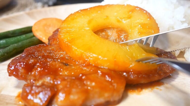 パイナップルと一緒に焼いた豚肉は口の中でほどけます【スタミナ料理】