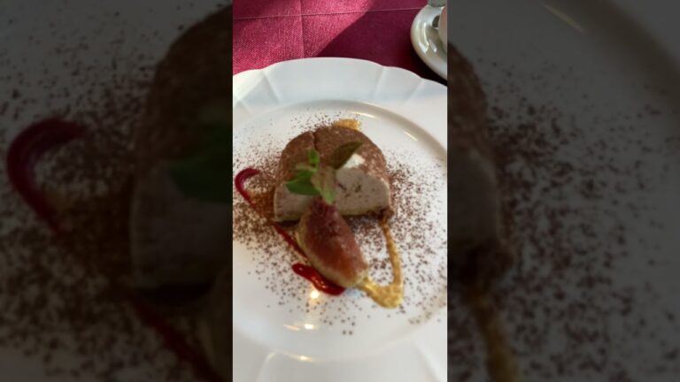 マロンのムース、無花果添え