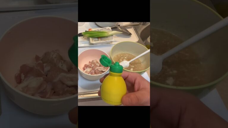 今回はネギ塩豚丼を作りました。すいません🙇🏻‍♂️途中で指を切ってしまい、動画にモザイクがかかってる部分があります。指を切ったのになぜのせる？概要欄をみて下さい。説明をのせます。