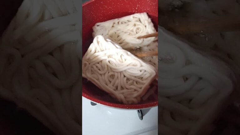 トップバリューの冷凍うどん  しこしこして美味いよ