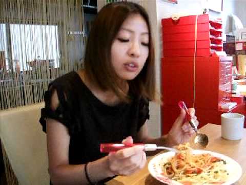 行正り香さんレシピ「生トマトを煮詰めるソースのパスタ」