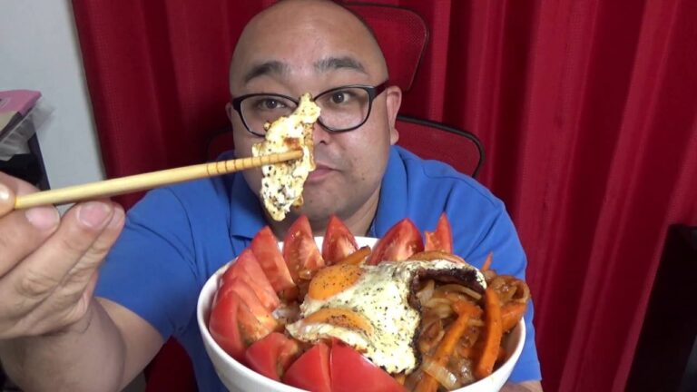 【ホーナー弁当】を増量して丼にしました。　家