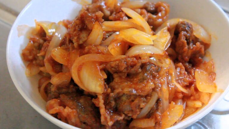 牛肉のケチャップ炒め盛り付け