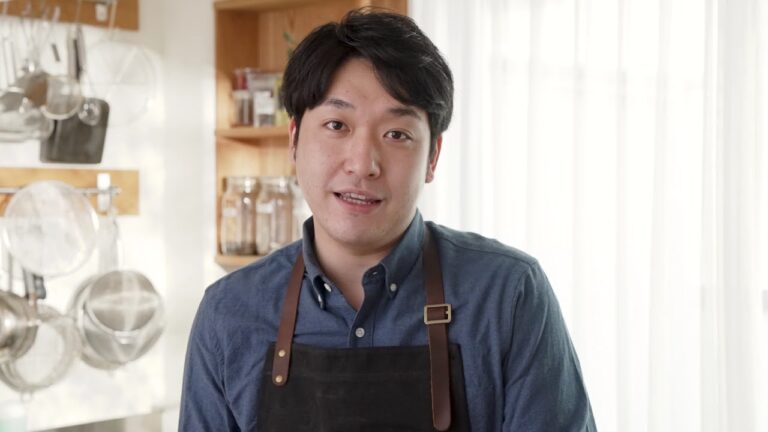 鉄鍋好き料理男子、RYOSUKEがつくる　塩麹チキン炊き込みごはん