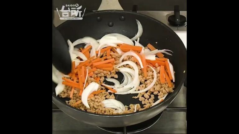 【DAIGOも台所】大豆ミートと野菜のうま塩炒め｜新食材に挑戦！ヘルシーでダイエット中にも◎