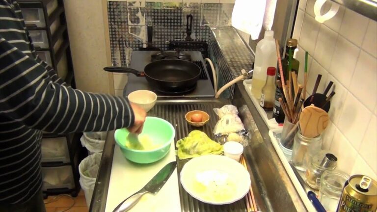 編集長のズボラ料理０５「ジャガイモとイカのソテー」