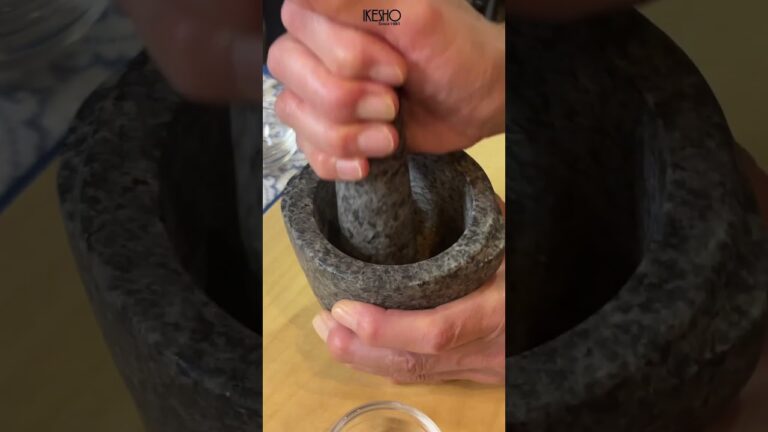 【簡単本格的】3種類のスパイスで作るスパイスカレー