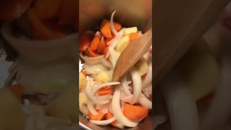 琴どらクッキング vol.14 豚肉と玉ねぎ、人参、じゃがいも投入〜何ができるか？