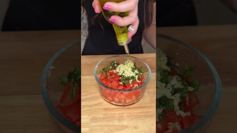 Quick + Easy Appetizer Idea: Bruschetta 🍅✨