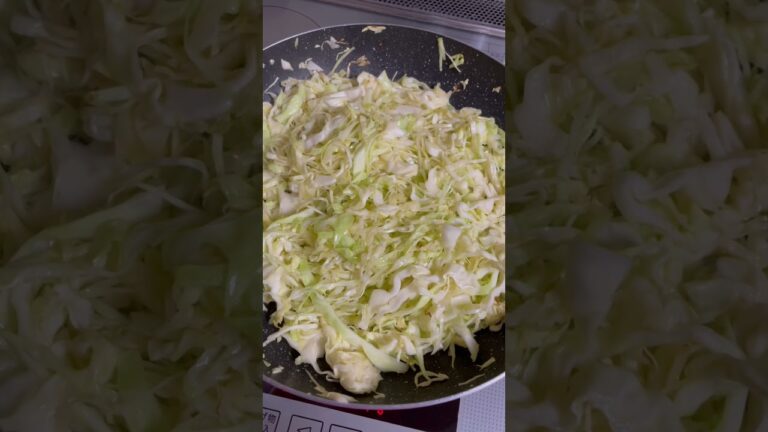 千切りキャベツ炒めると美味しいよ