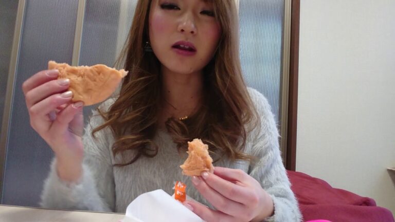 【新商品！】明太子チーズポテトまん　を食べてみた~