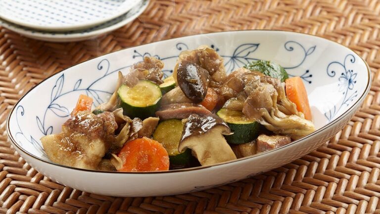きのこと豚バラ肉の甘辛煮