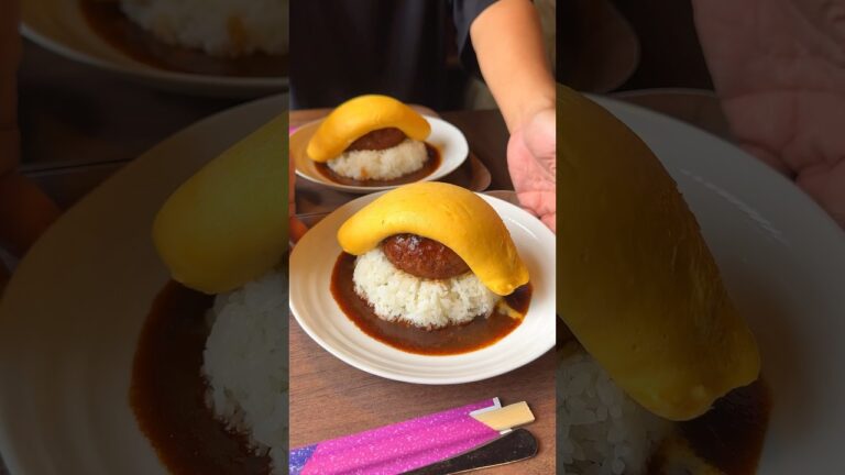 まるで絵に描いたように綺麗なハンバーグオムライス！濃厚チーズを入れた半熟卵のトロトロ感も最高【馳走おがた：福岡久留米】