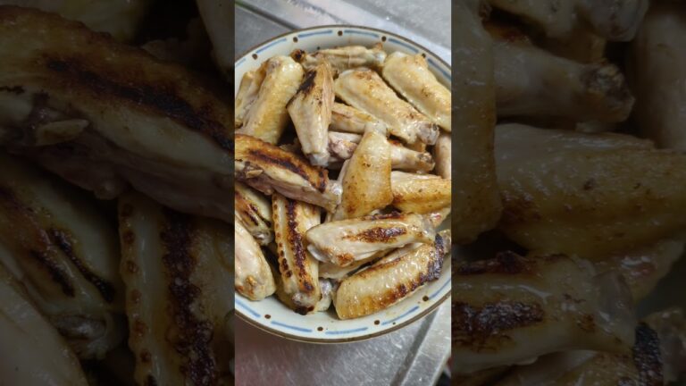 甘辛味がたまらない手羽中の甘辛煮