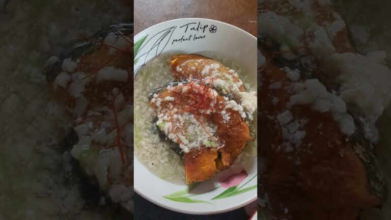 焼きカボチャの鶏ひき餡掛け、ミックスベジタブルとブロッコリーのサラダ、卵とワカメのお味噌汁、じゃがいもとベーコンの卵焼き