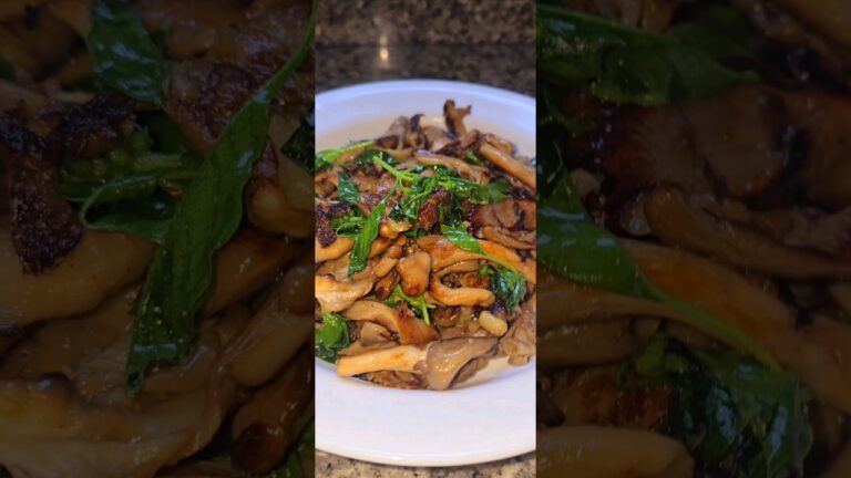 Oyster Mushrooms with Lemon Basil... 😋 #krazykatng #oystermushrooms #letseat #foodie #whatscooking