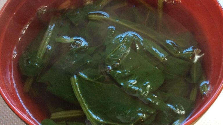 ほうれん草の簡単お吸い物