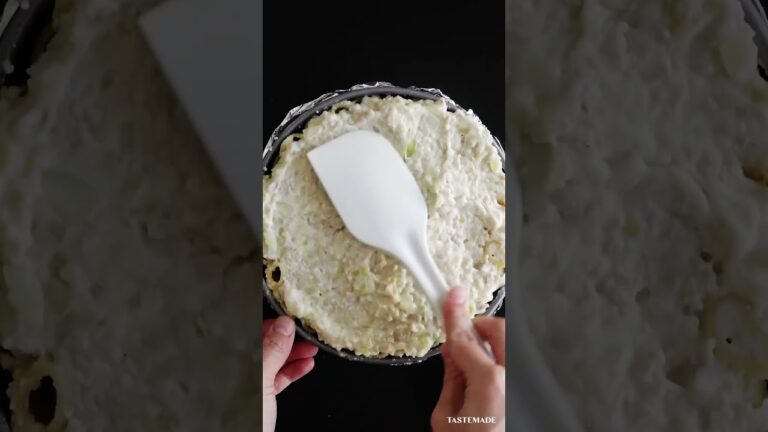 【アツアツを食べてね】チーズとほうれん草のマカロニケーキ　#shorts