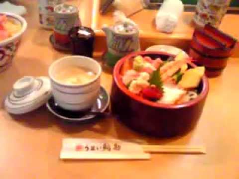 金曜日と私 in 築地（食堂側）　ちらし寿司を注文