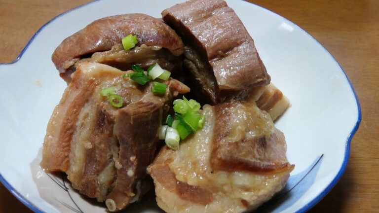 圧力鍋で豚肉の角煮In a single pressure cooker