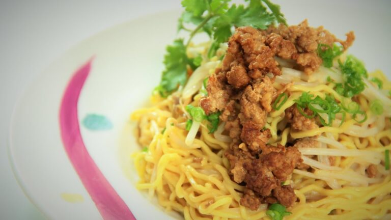 ゴロゴロの大きいお肉がジューシー！自家製ひき肉の担々まぜそば Homemade ground minced meat　Dandan Noodles（Soupless）