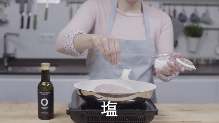 オリーブオイルを使ったレシピ | スペイン産エクストラバージンオリーブオイルとヨーグルトのドレッシングでいただくワルドフサラダ