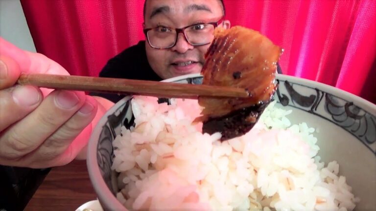 【だからって】わけじゃない【食べてます】　家