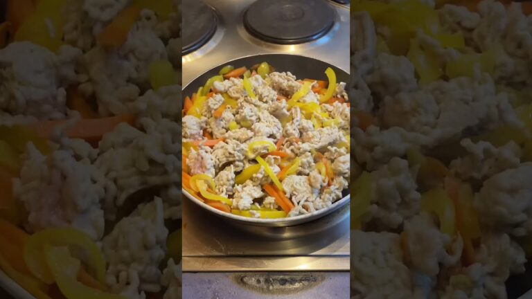 男の料理‼️鶏ひき肉と野菜の煮物🤤