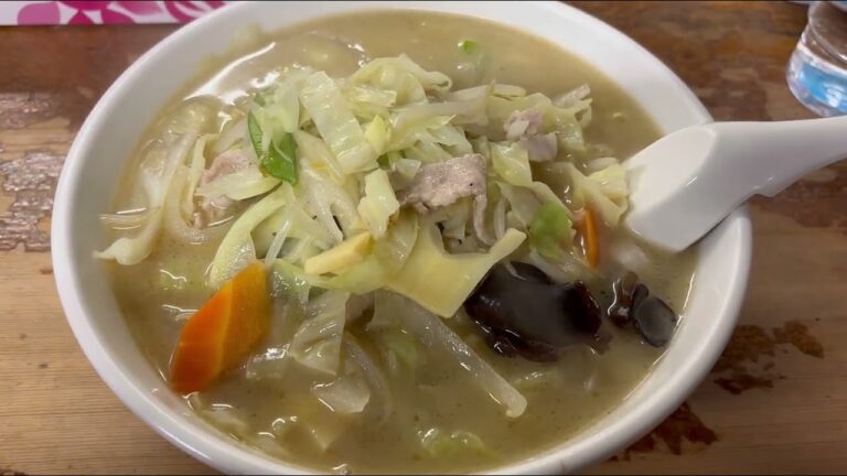 お野菜たっぷりタンメン。 #らーめんハウスすいけん #ラーメン#タンメン #チャーハン #餃子 #あっさりスープ #沼津市 #チャンネル登録お願いします #おすすめにのりたい