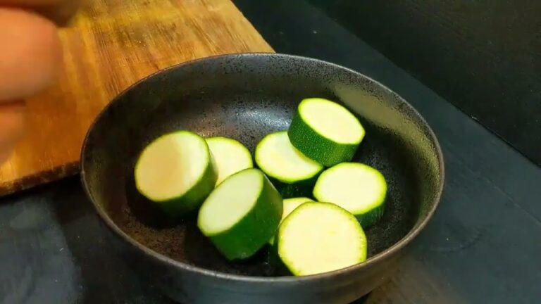 レンジで簡単！５分で作れるズッキーニの和風味付けレシピ