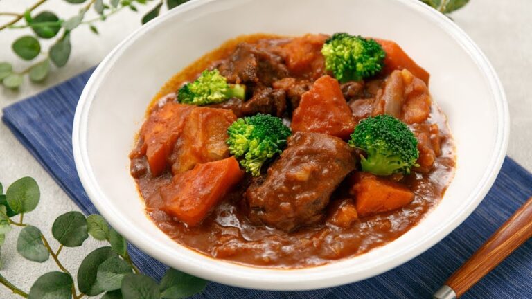 炊飯器仕込みで簡単！お肉トロトロビーフシチュー