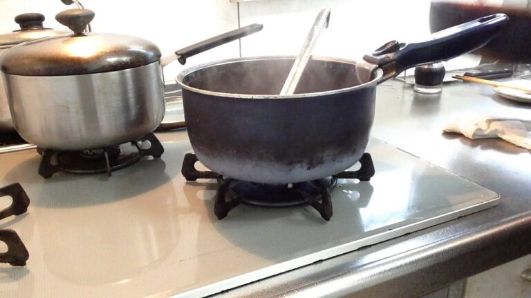 昼は味噌キムチうどん