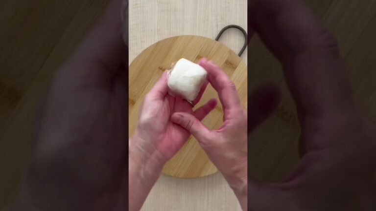 シャカシャカ、パカっと楽しいハロウィン押し寿司の作り方！セリア で購入した製氷皿でハロウィン押し寿司を作りました