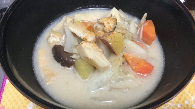 粕汁の作り方教えます❤️❤️味の決め手はニンニクですね。