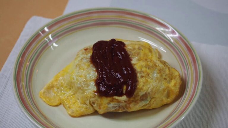 炊飯器で簡単【チキンライス・オムライス】