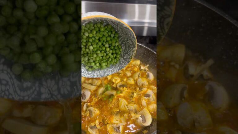 Easy mushroom recipe #food #mushroom #recipe #youtubeshorts #ytshorts #trending