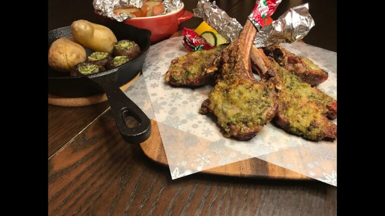 『ラムチョップの香草焼き(主菜)』2種類のバターを使って…クリスマスにもパーティー料理にもいかがですか？！玉ねぎのホイル焼きも絶品!!