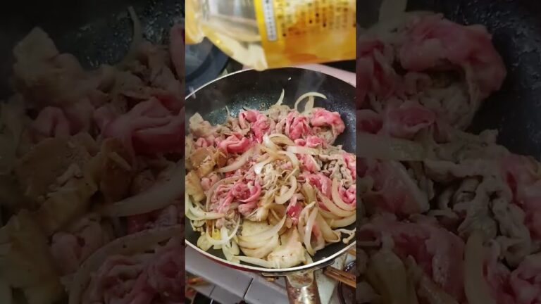醤油と味醂があれば大抵乗り切れる☆玉ねぎエノキ牛バラ肉スライス