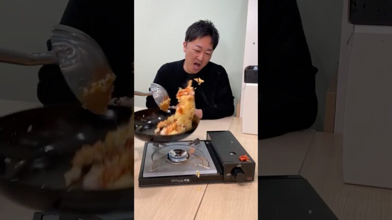 【キムチ】チャーハンを作るのに汚すなって言われましても。