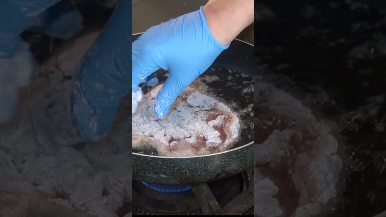 サクサクで旨いユーリンチー！秘伝ソースで作る【油淋鶏】#Shorts